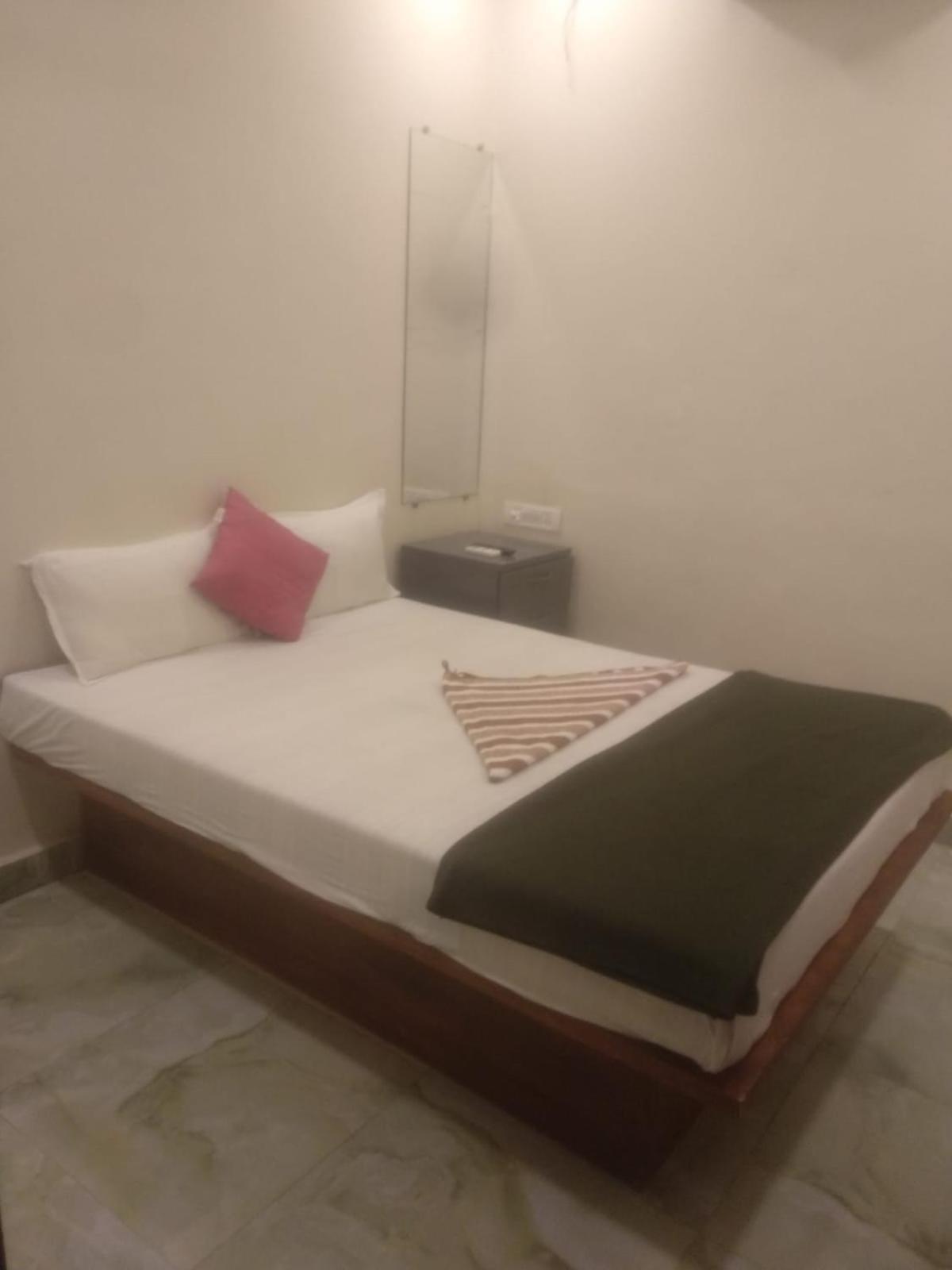 New Hotel Tara By Glitz Hotels - Mumbai — Photos 3